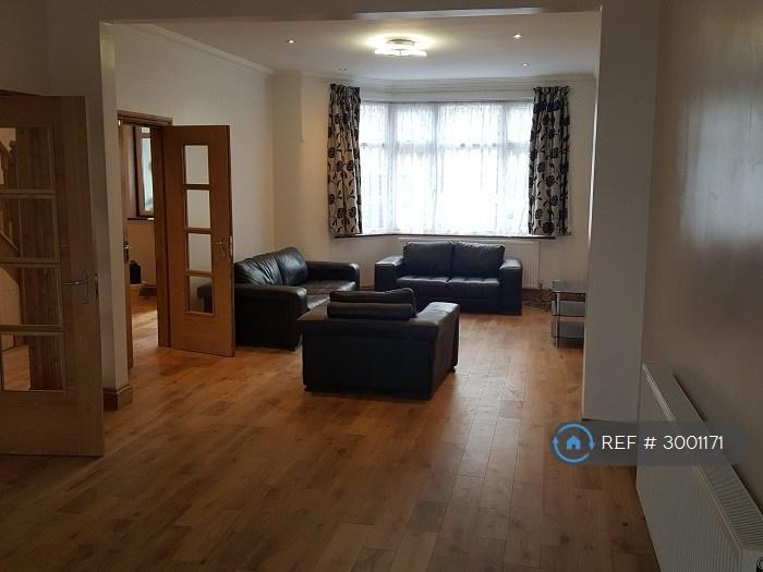 House Neeld Crescent in Greater London