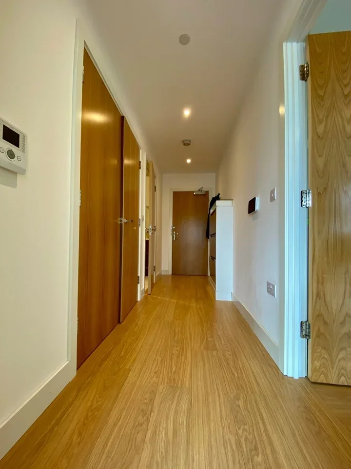 Flat Cherry Orchard Road in Greater London