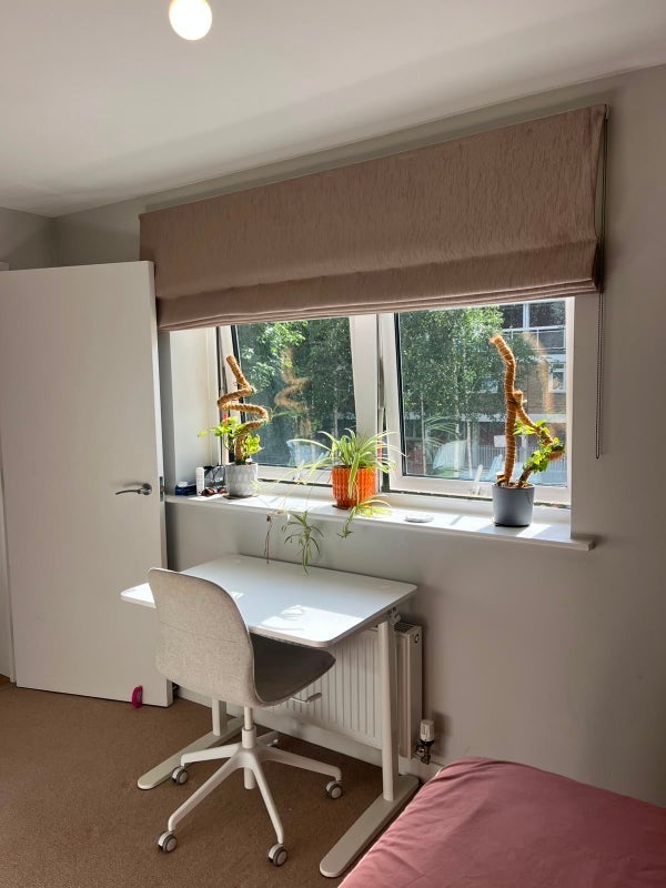 Room William Whiffin Square in Greater London