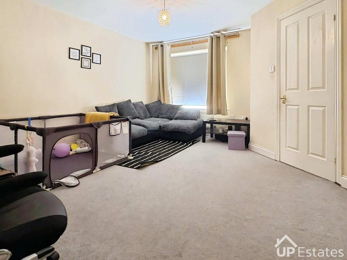 House Alder Meadow Close in Coventry