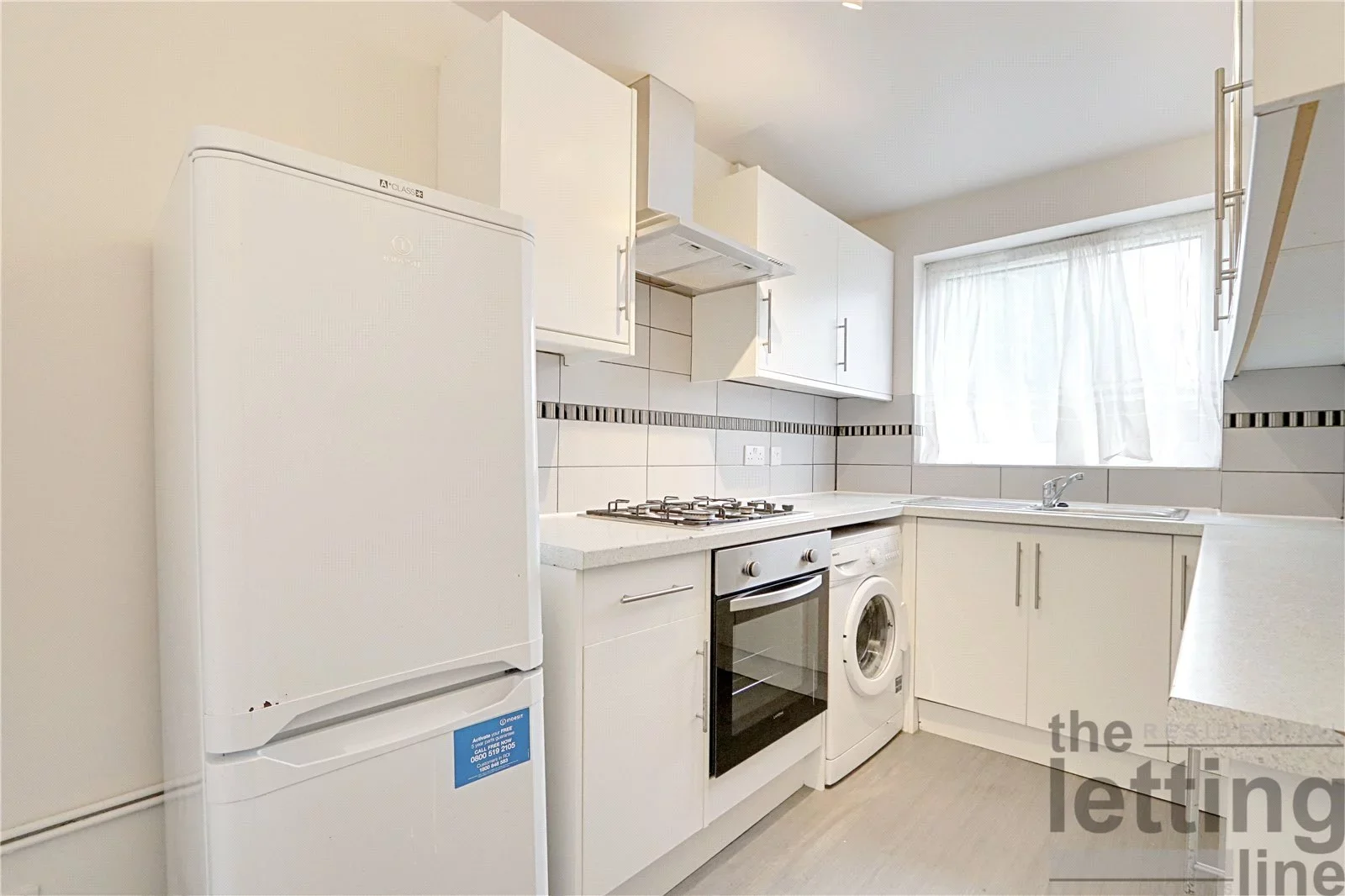 Flat Dunraven Drive in Greater London