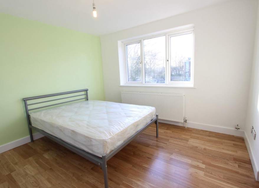 Room Goldings Crescent in Welwyn Hatfield
