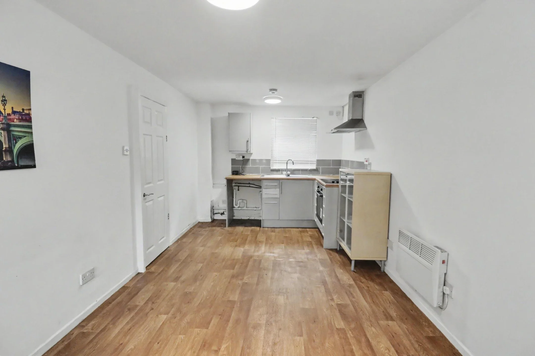 Flat Maryfield Walk in Stoke-on-Trent