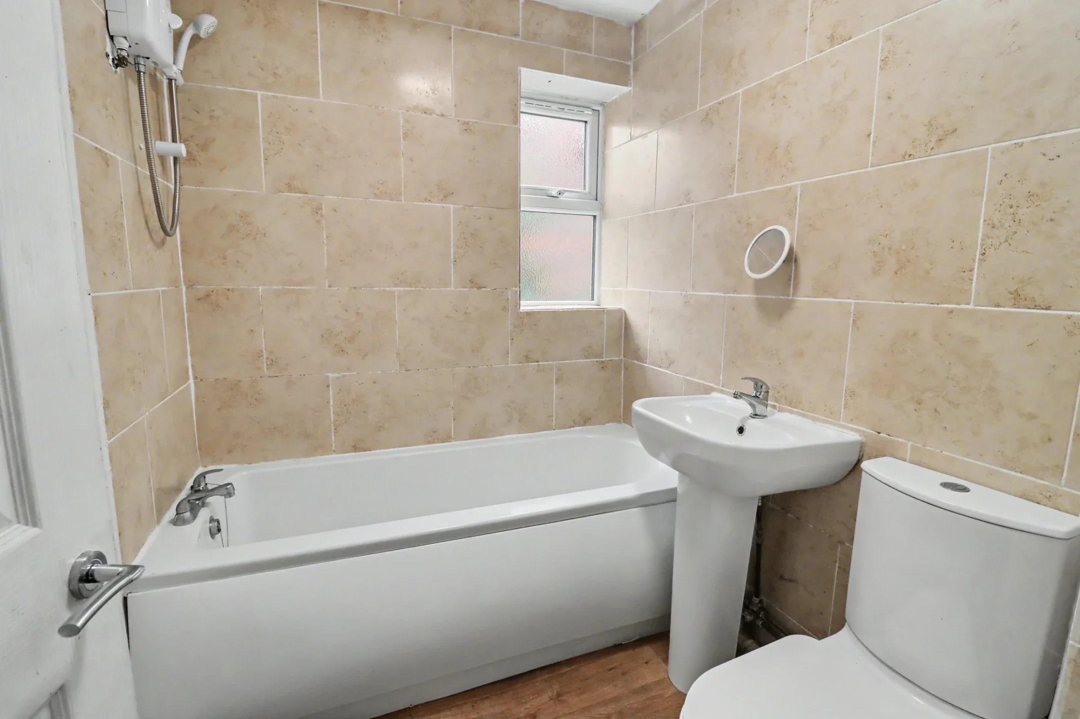 Flat Maryfield Walk in Stoke-on-Trent