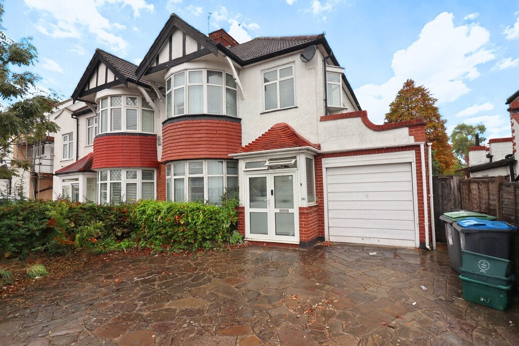House Tolworth Rise South in Greater London