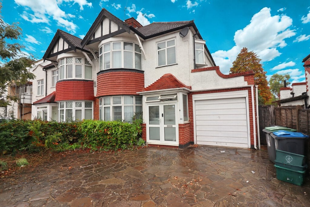 House Tolworth Rise South in Greater London