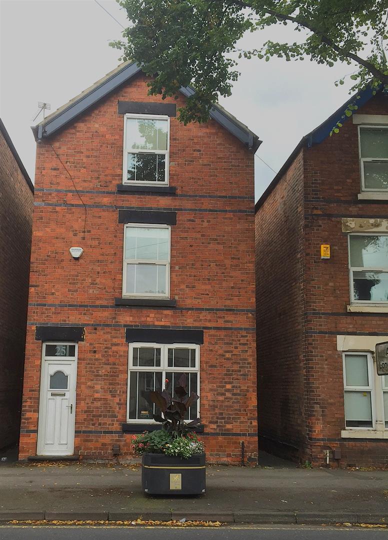 Room Beeston Road in Nottingham