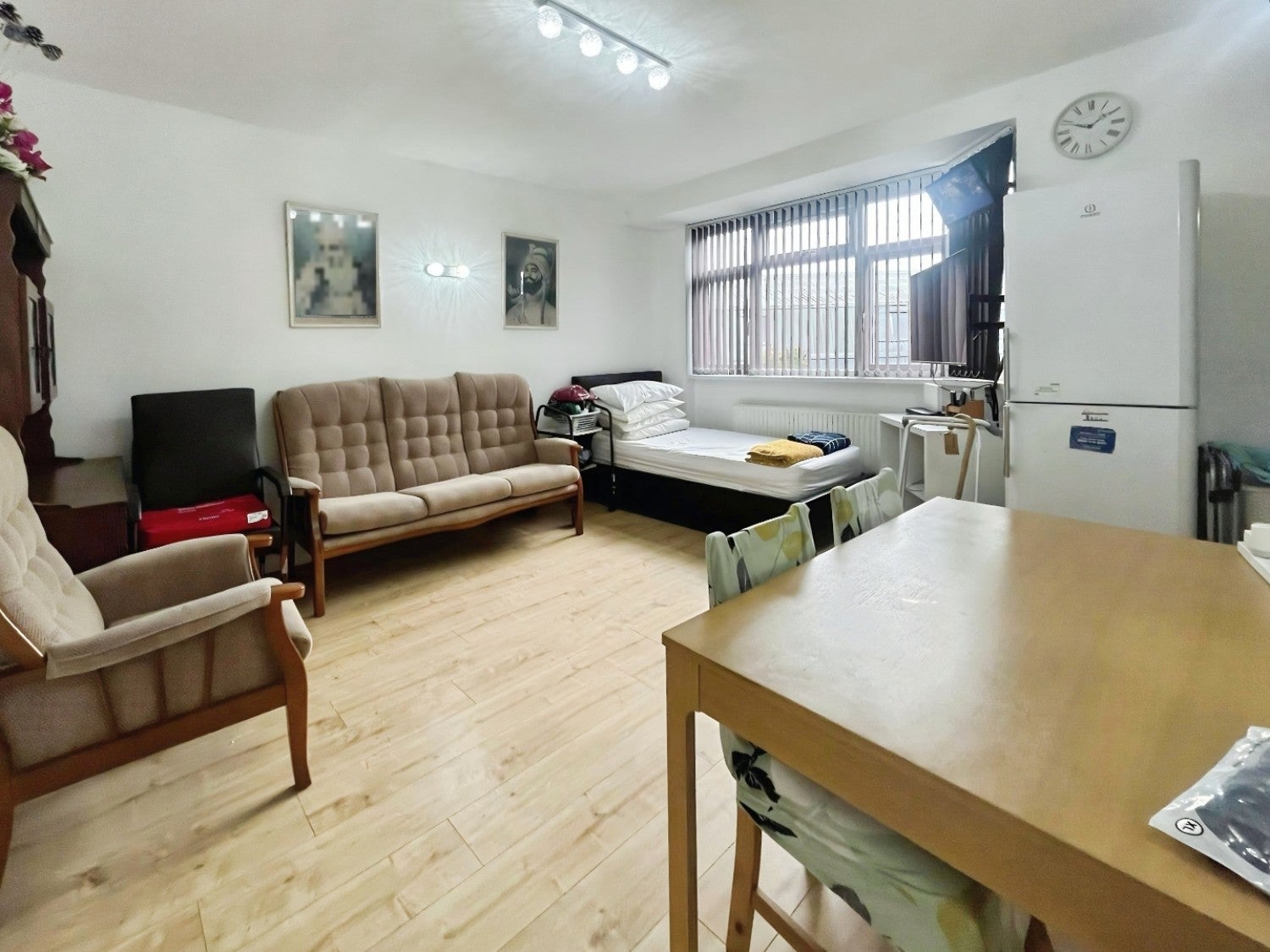 Flat Balfour Road in Greater London