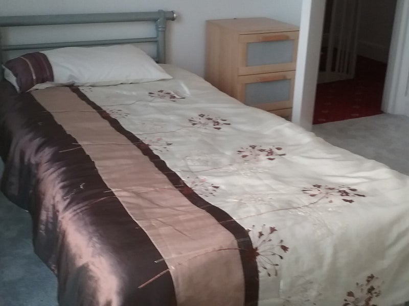 Room Cambridge Grove in Greater London