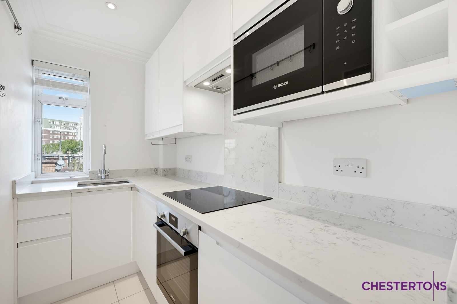 Flat Bywater Street in Greater London