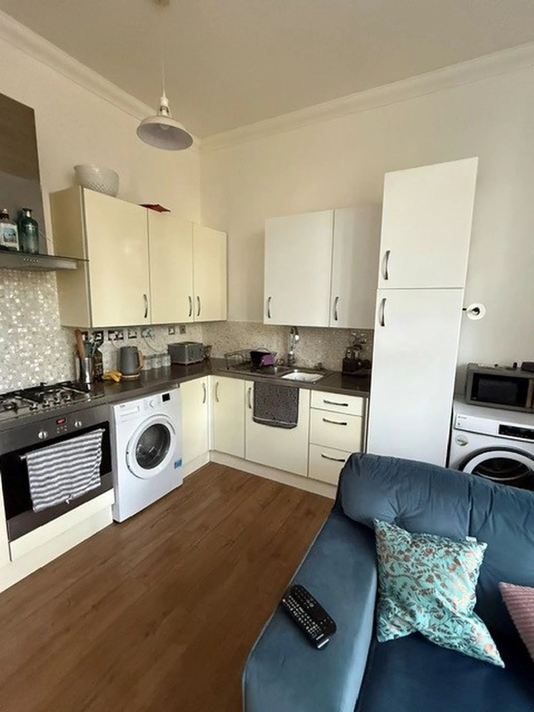 Flat Knyveton Road in Bournemouth