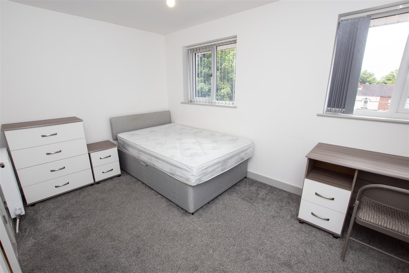 Flat Heeley Road in Birmingham