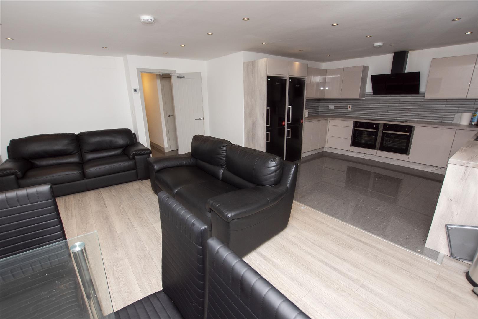 Flat Heeley Road in Birmingham