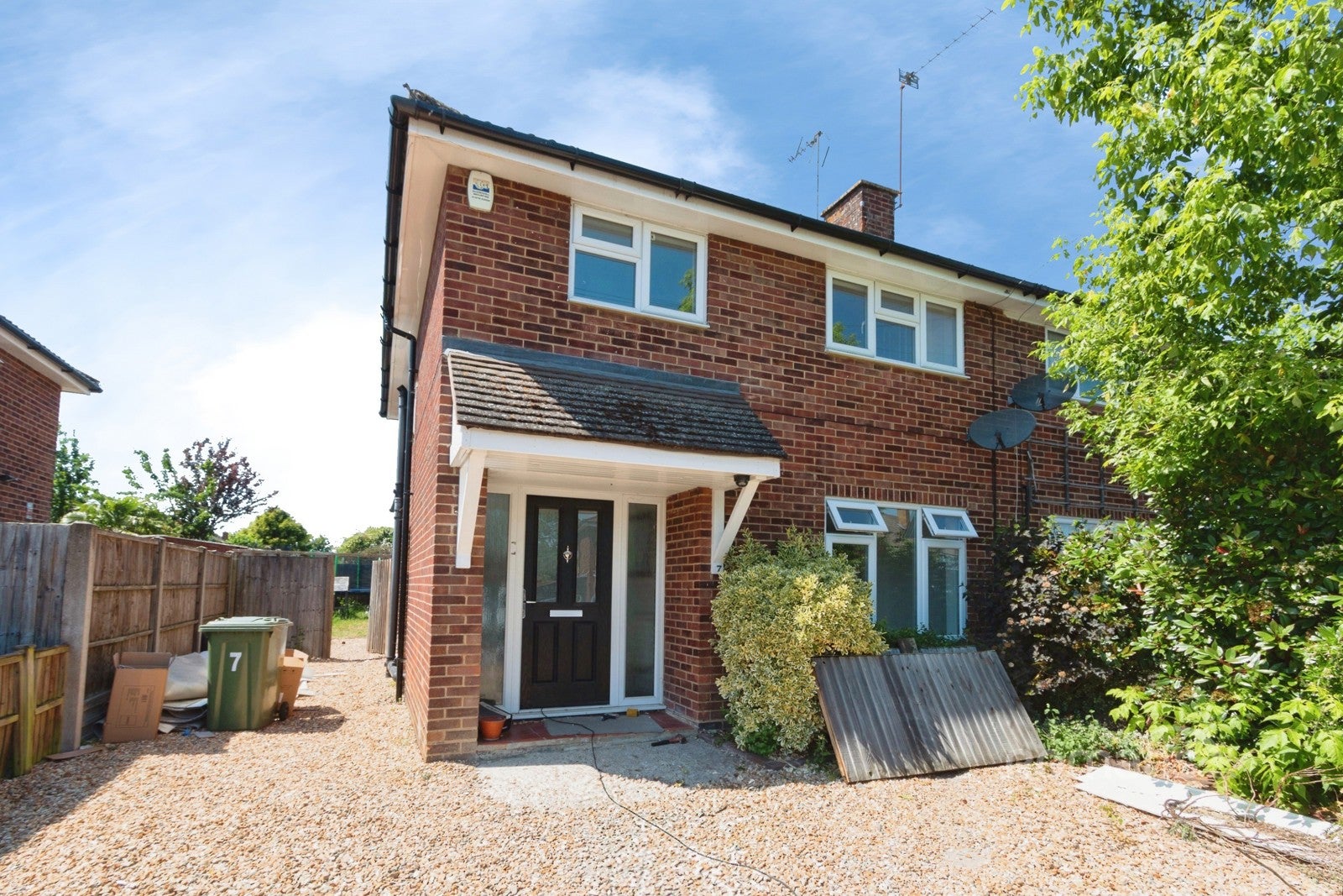 House Blunden Road in Rushmoor