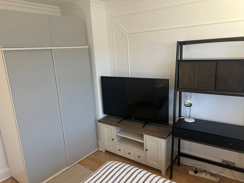Room Vernon Avenue in Rugby