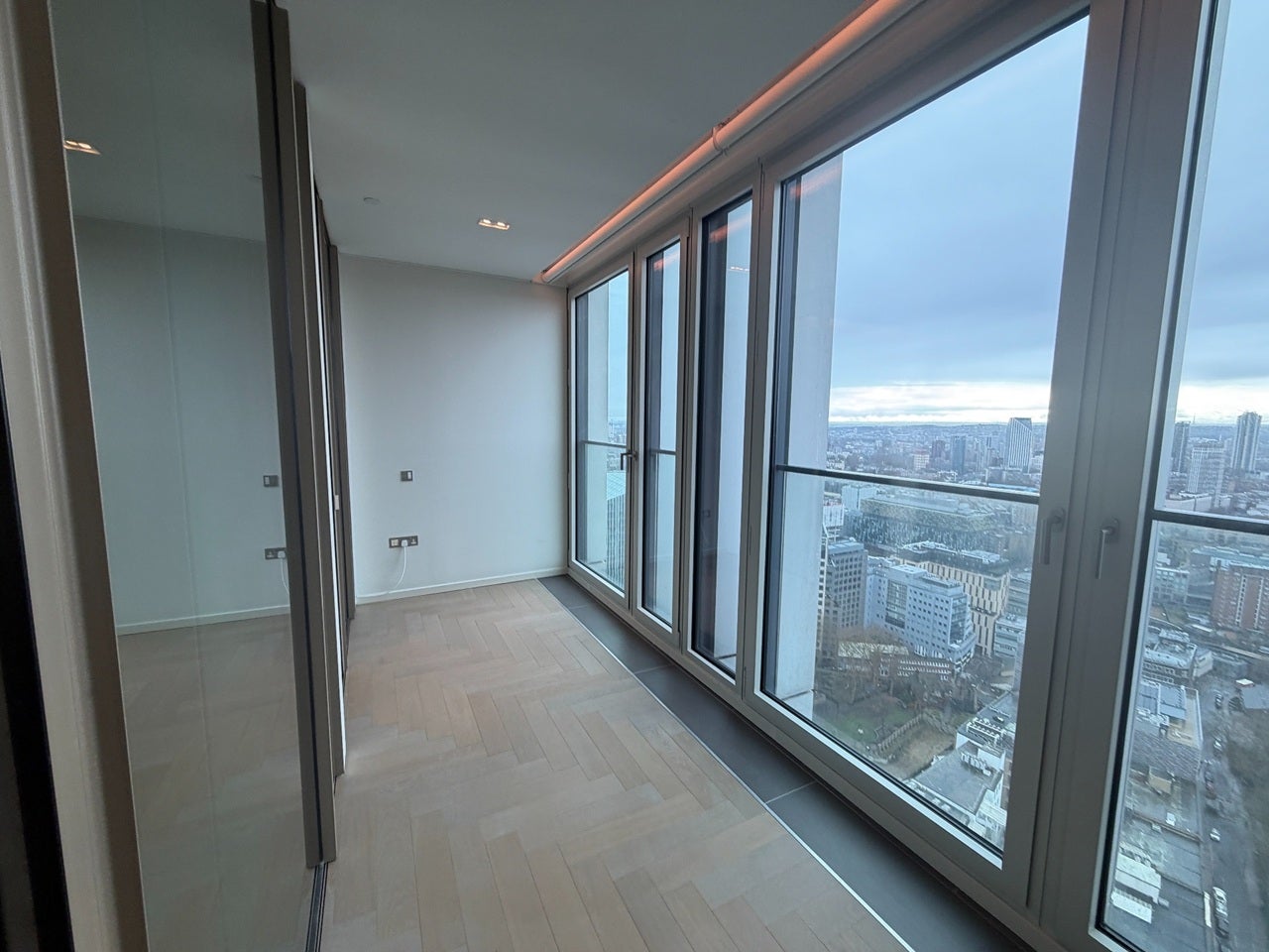 Flat Stamford Street in Greater London