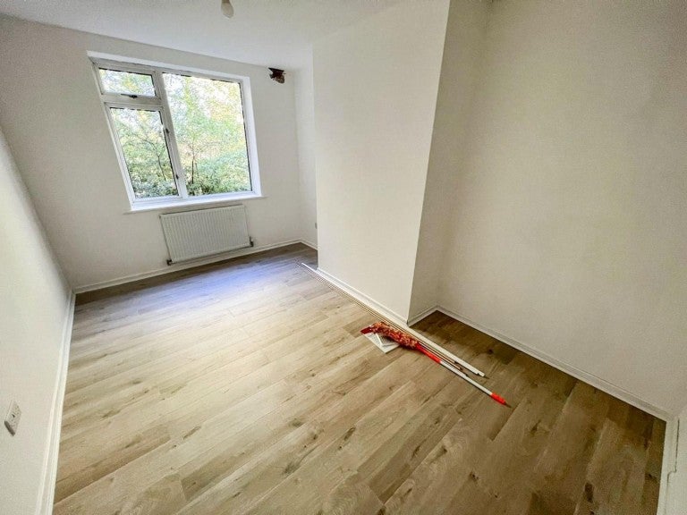 Flat Binley Road in Coventry