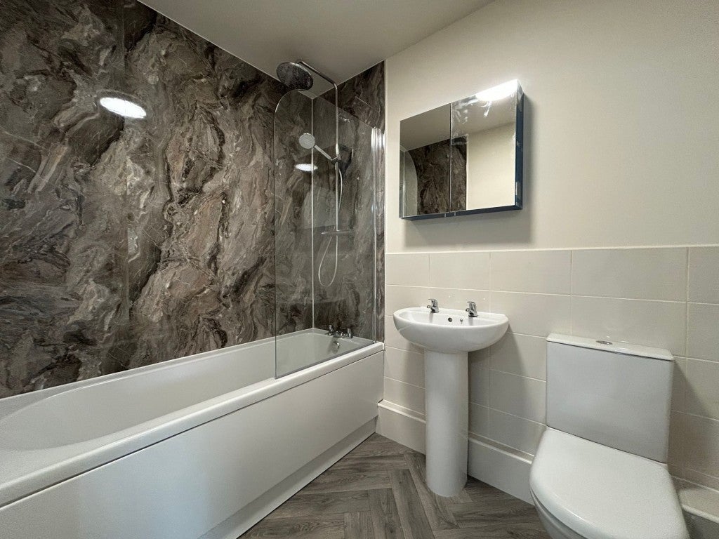 Flat Fletton Dell in Milton Keynes