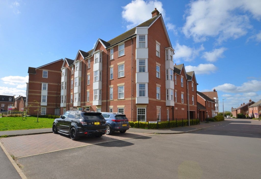 Flat Fletton Dell in Milton Keynes
