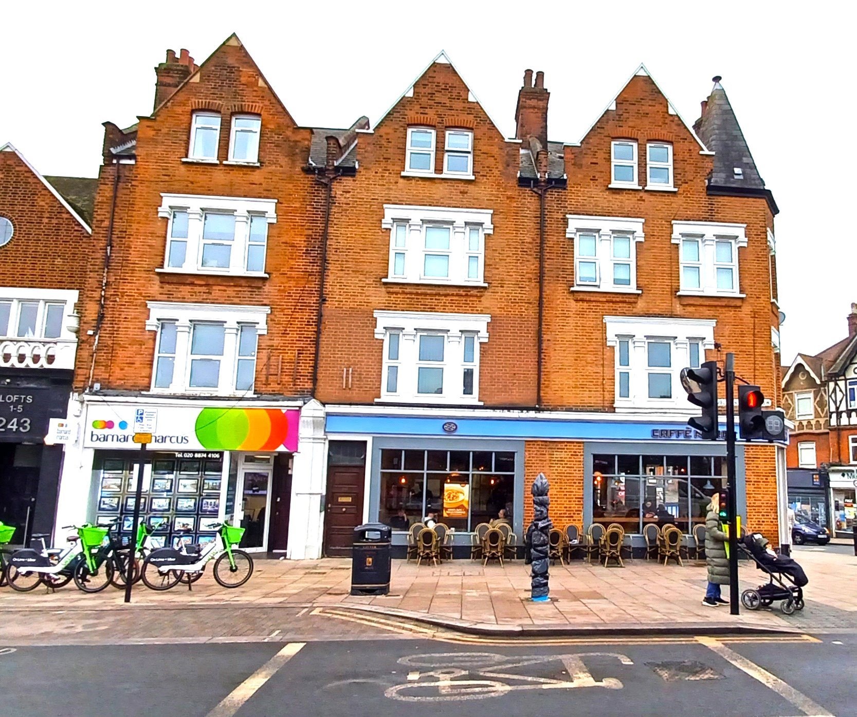 Flat Wimbledon Park Road in Greater London
