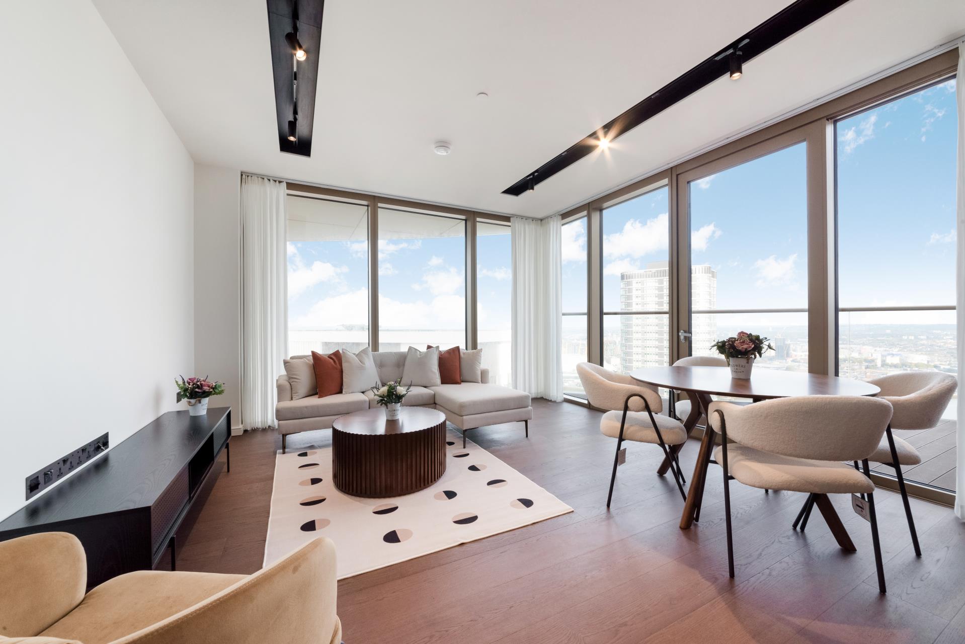 Flat Park Drive in Greater London