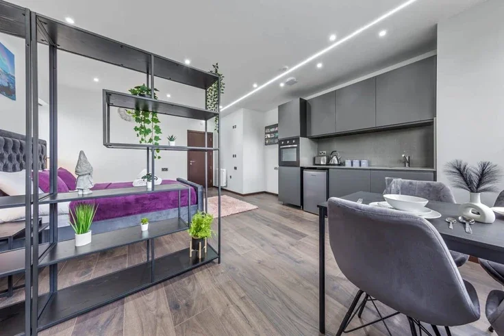 Room Woodstock Road in Greater London