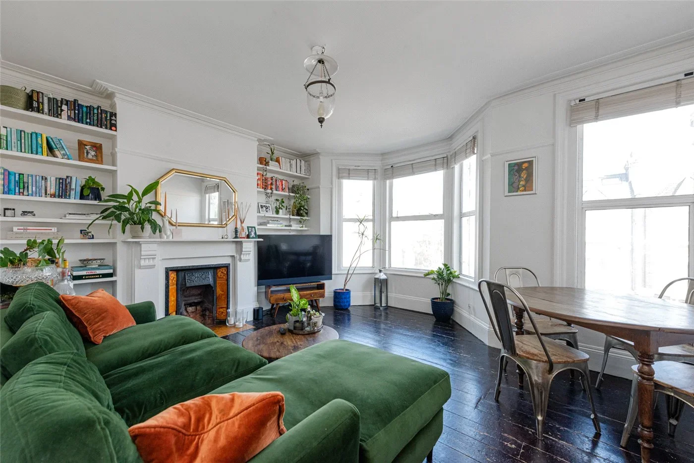 Flat Buchanan Gardens in Greater London