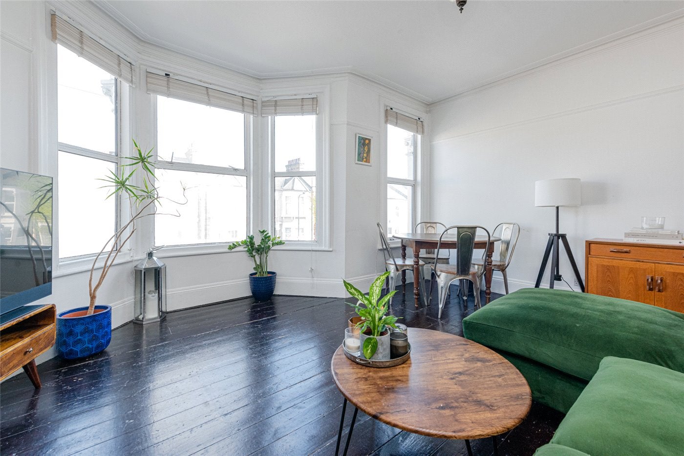Flat Buchanan Gardens in Greater London