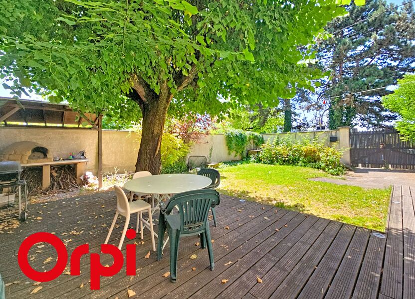 House Rue Pasteur in Bourgoin-Jallieu