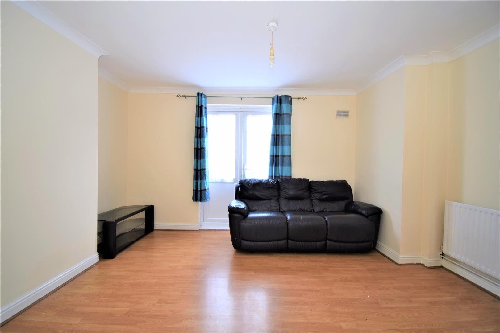 House Crescent Road in Greater London