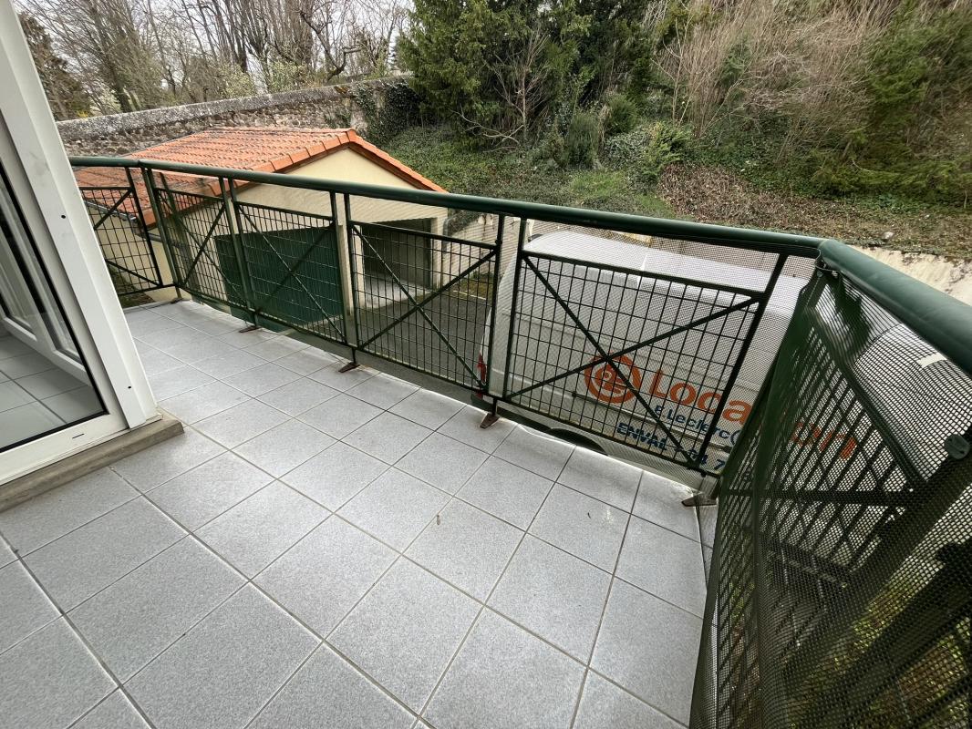 Appartement Rue de l'École Normale à Vals-près-le-Puy