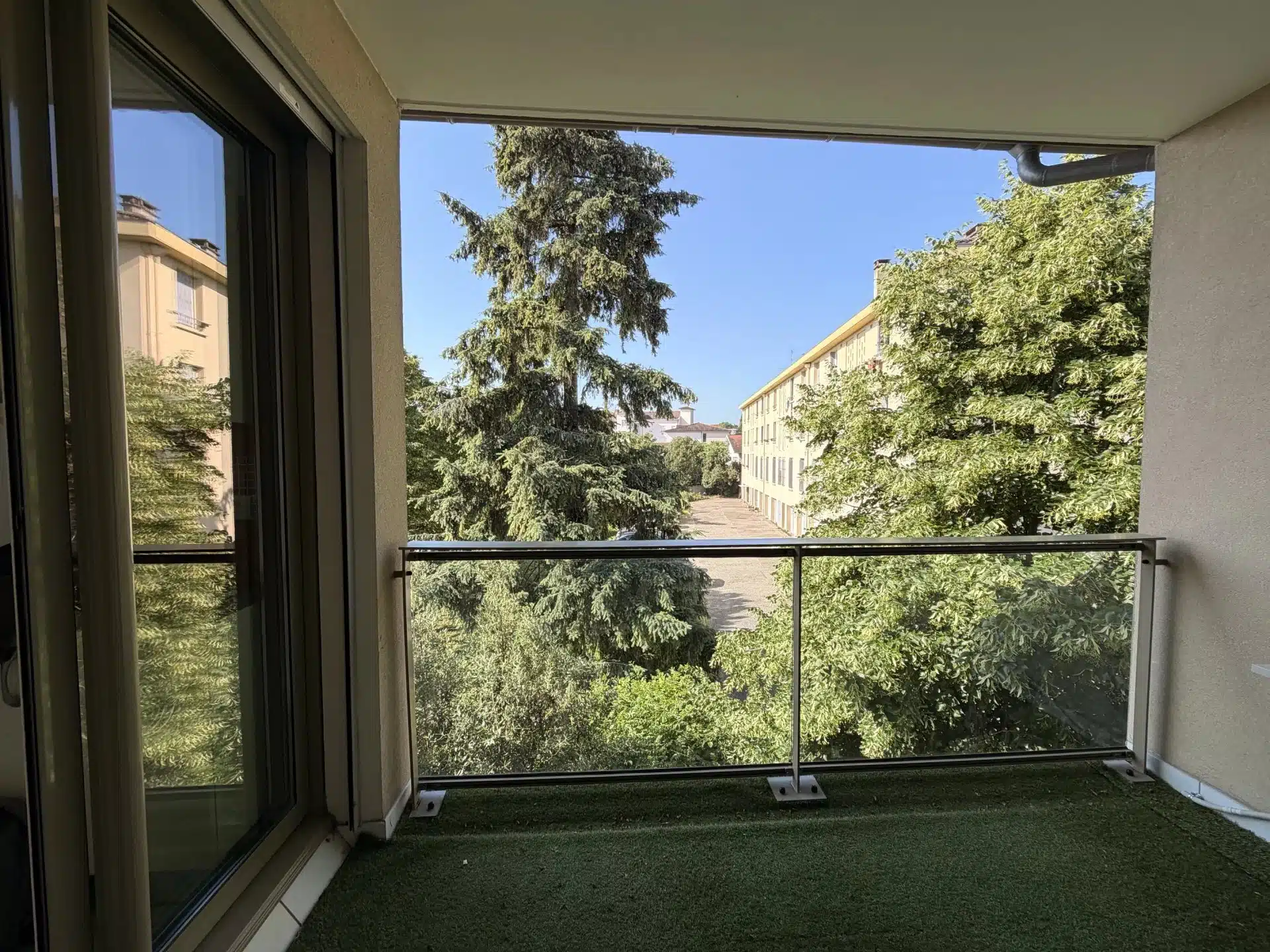 Appartement Place Charles de Gaulle à Vernaison