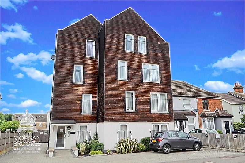 Flat Southend Road in Stanford-le-Hope