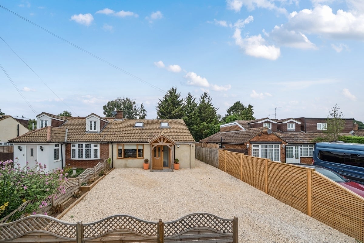 House Chiswell Green Lane in St Albans