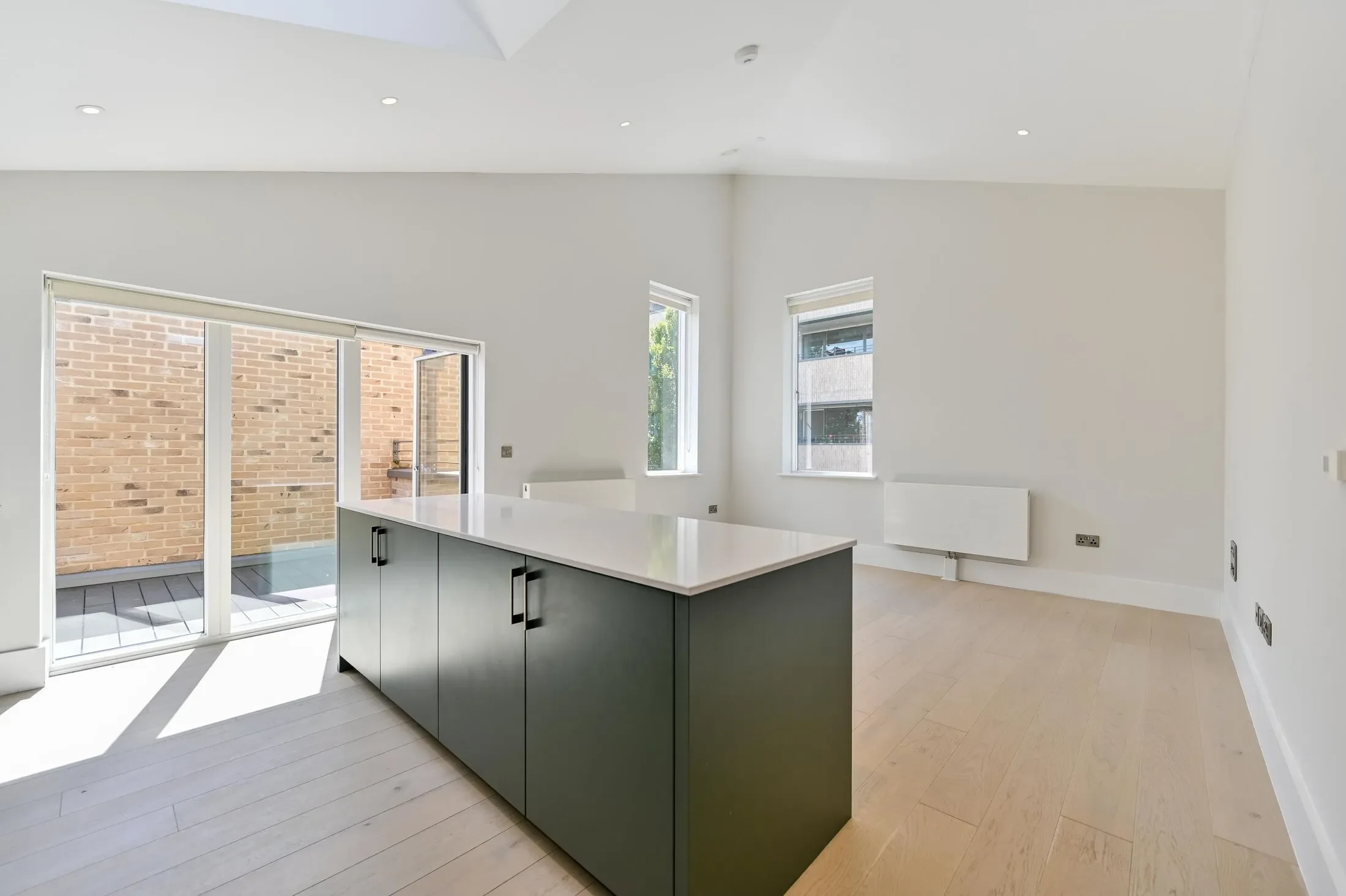 Flat London Road in Greater London