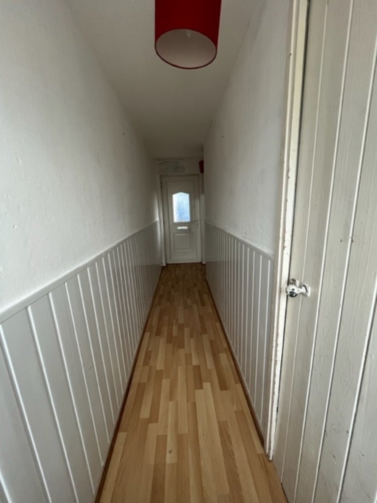 Flat Truro Walk in Chelmsley Wood