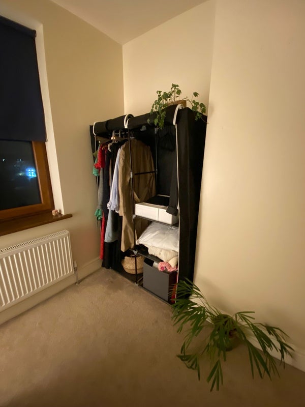 Room Barton Lane in Salford