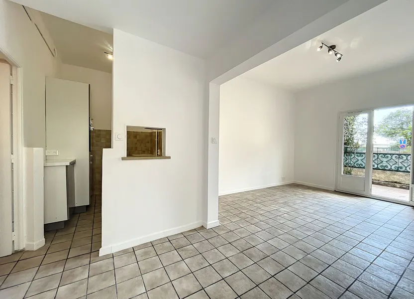 Flat Avenue Henri Pontier in Aix-en-Provence