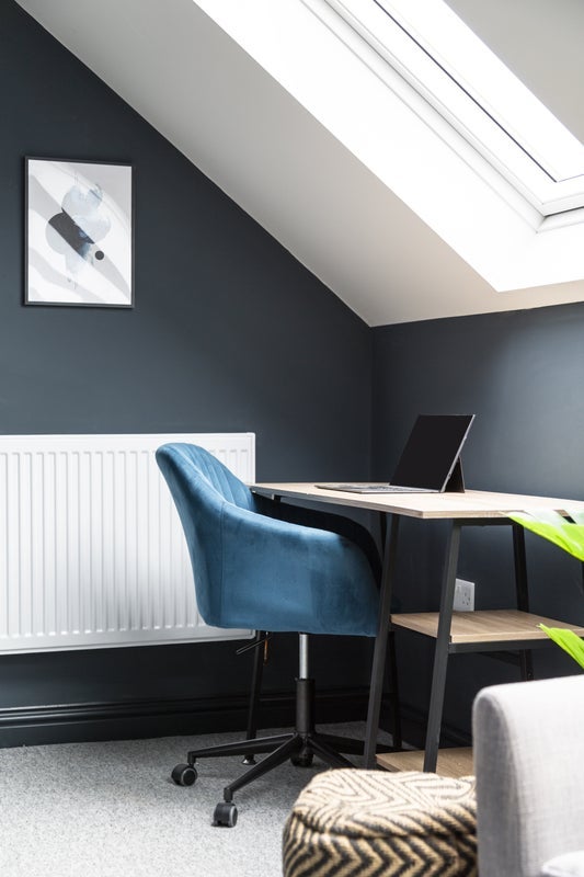 Room Downend Road in Bristol