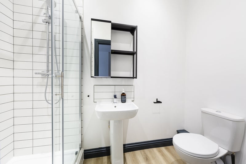 Room Downend Road in Bristol