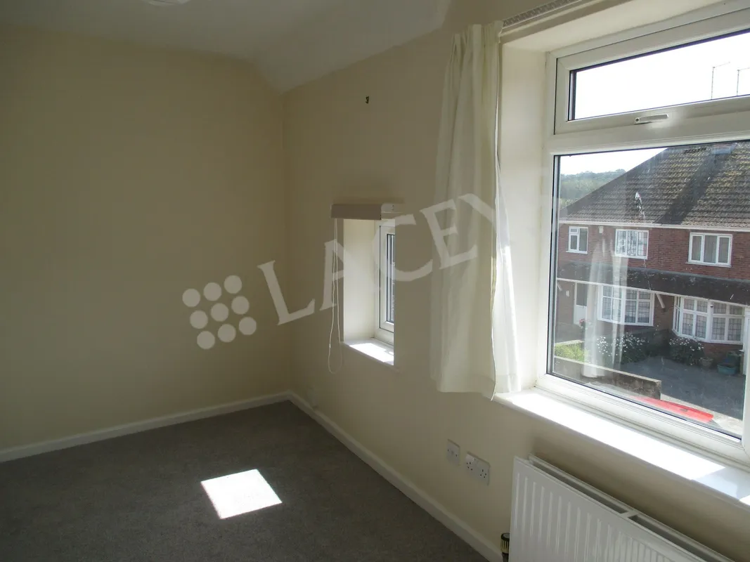 Flat Lyde Road in Yeovil