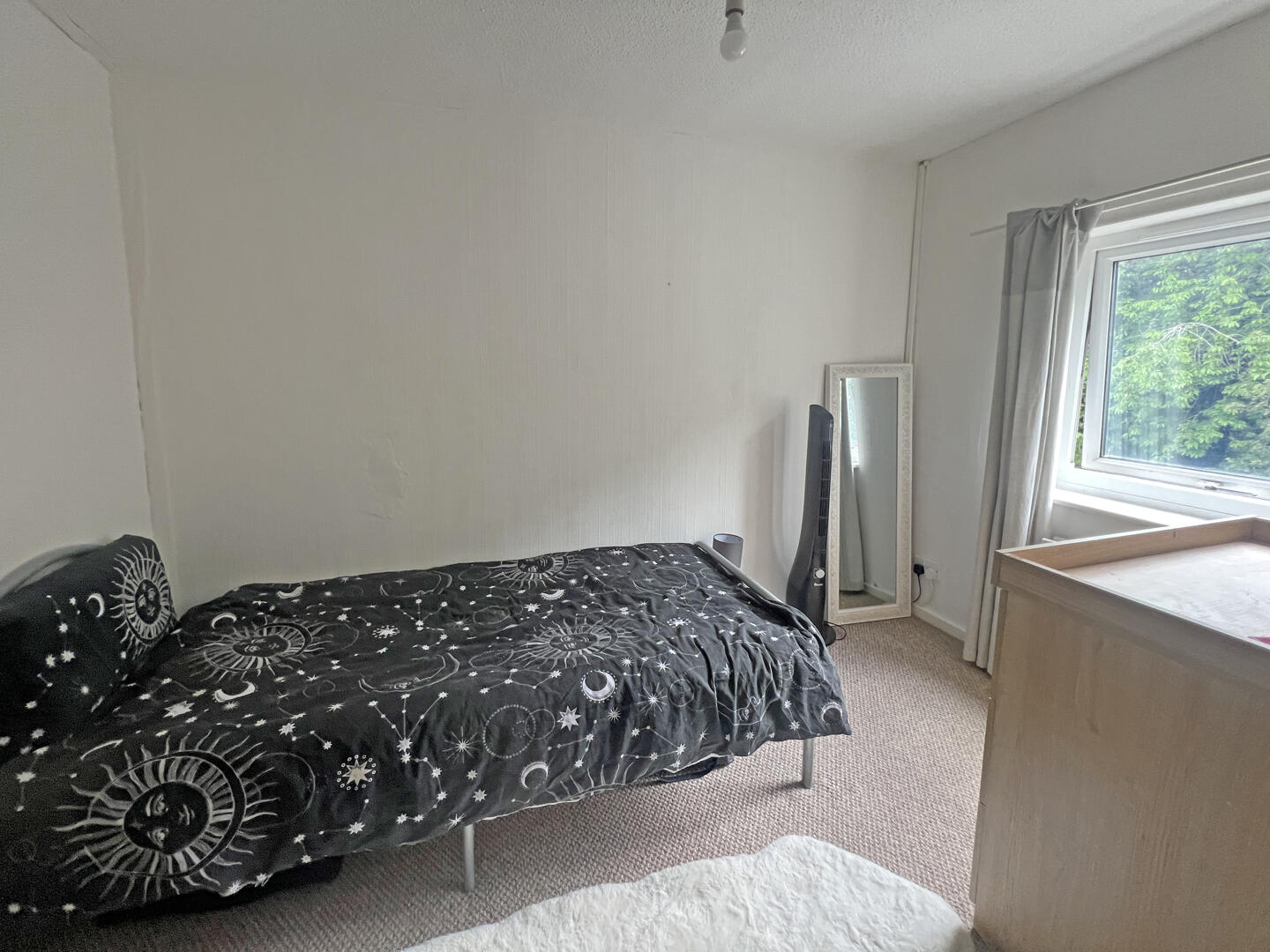 Flat Majestic Way in Dawley
