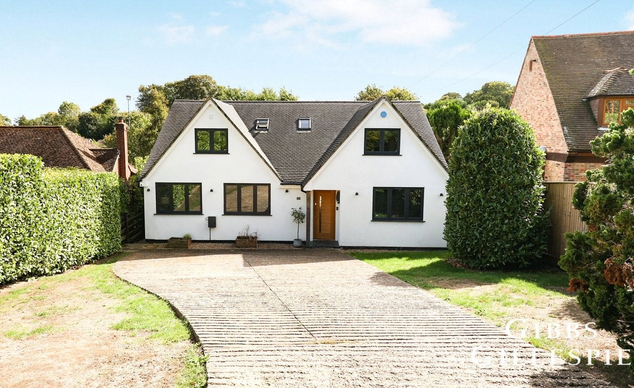 House School Lane in Chalfont St Peter