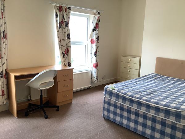 Room Wellington Square in Nottingham