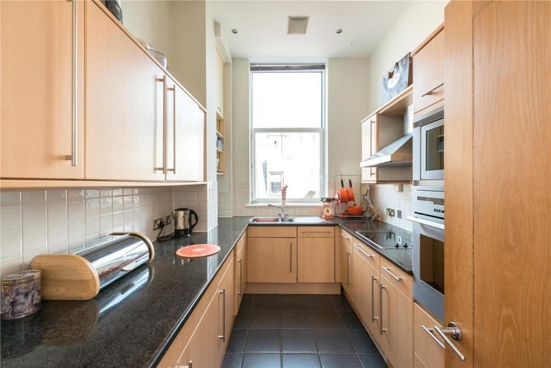 Room Marylebone Road in City of Westminster