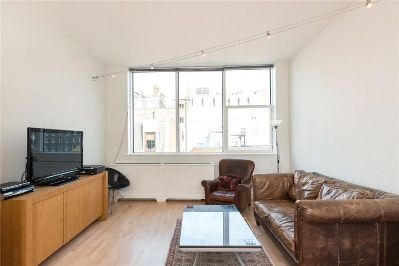 Room Marylebone Road in City of Westminster