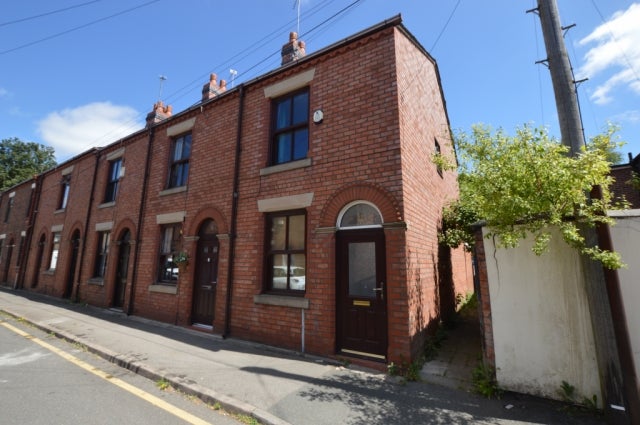 House Glebe End Street in Wigan