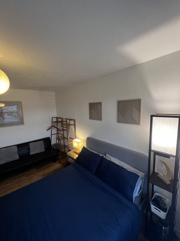 Room Weavers Way in Greater London