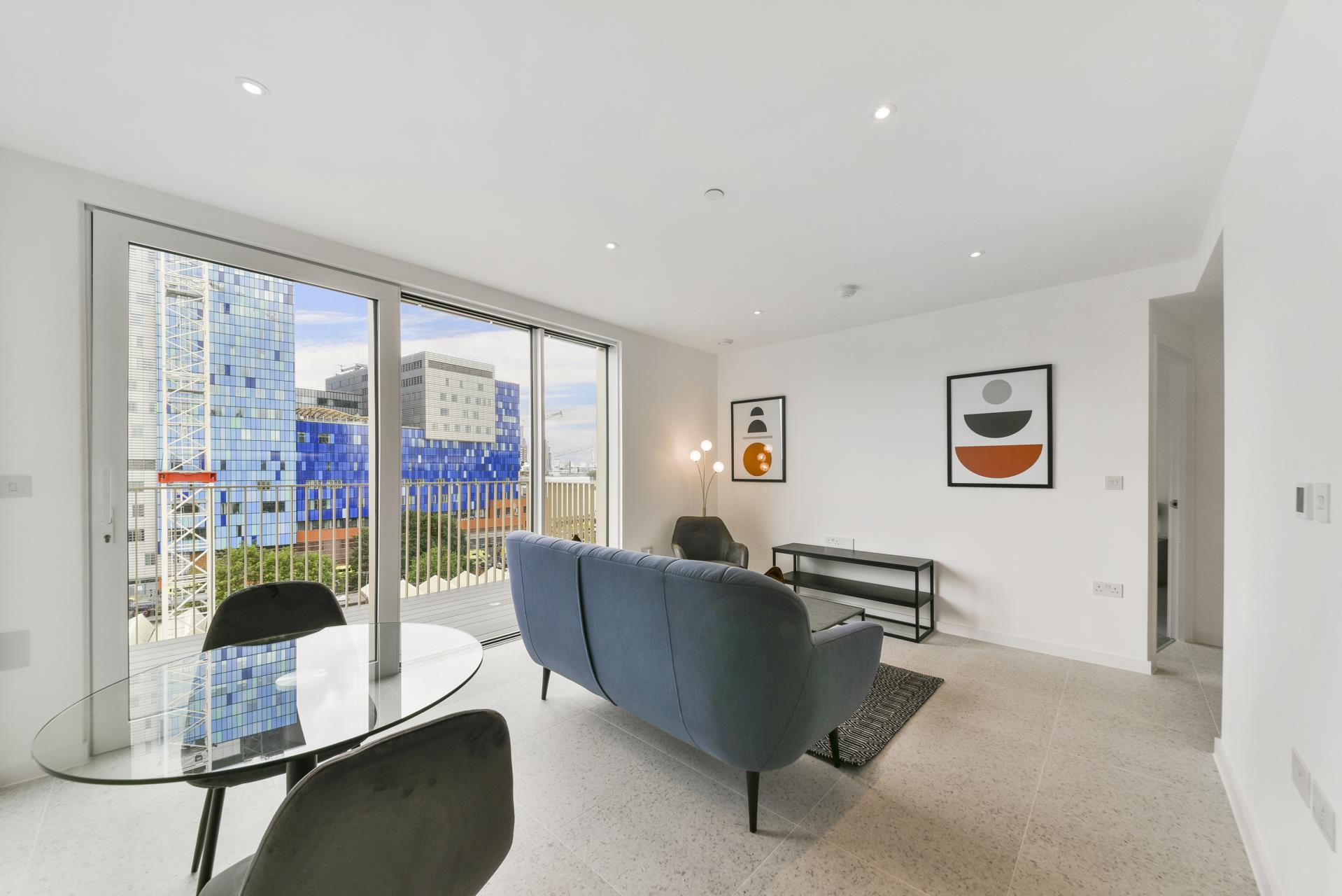 Flat Sidney Street in Greater London