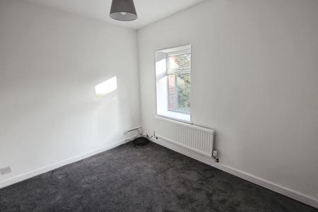 Flat Cambridge Road in St Helens